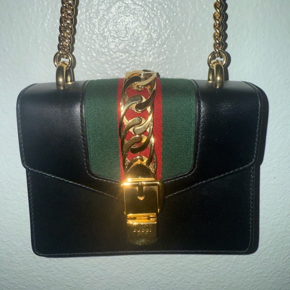 Brand new with box and dustbag Gucci Sylvie Small Shoulder Bag Black - Picture 5 of 10